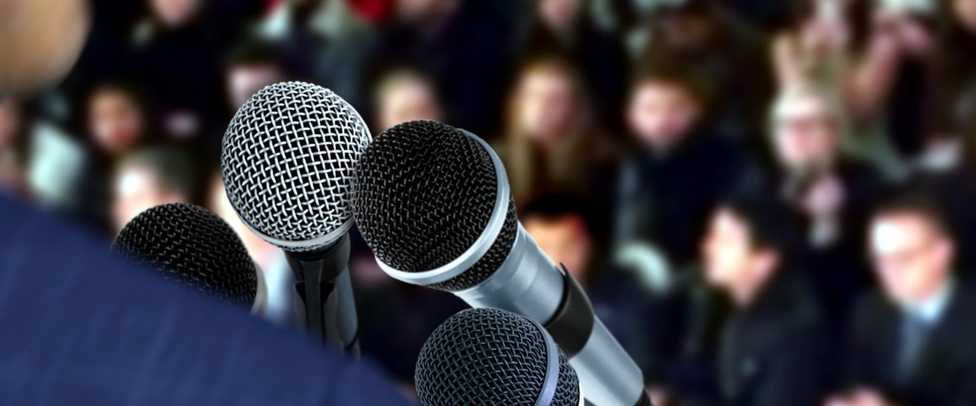 Illustration d'un orateur en plein discours